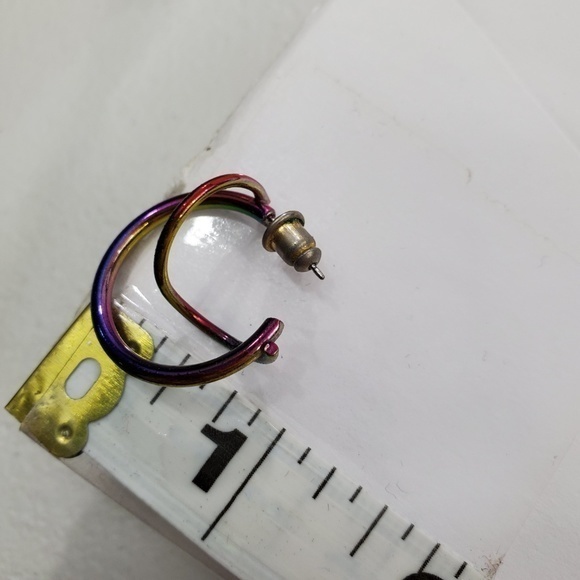 Rainbow Earrings Hoops Pierced Swirl Blue Green Sm‎ - Picture 6 of 6